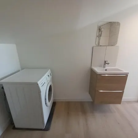 Studio Climatise Avec Tv Et Wifi Appartamento *